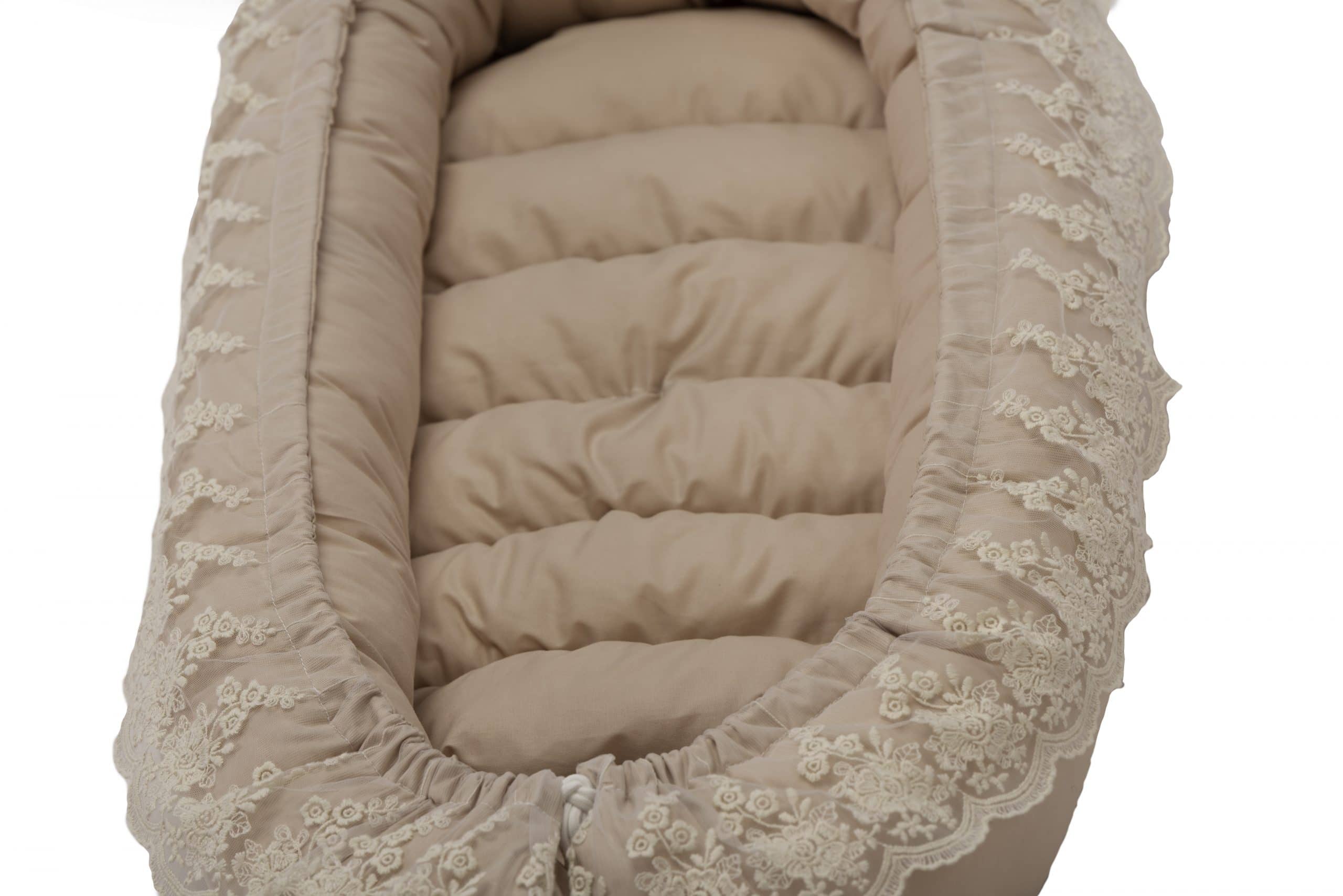 Pozitionator SomnArt baby nest, 94x60cm, cu dantela, crem - 3